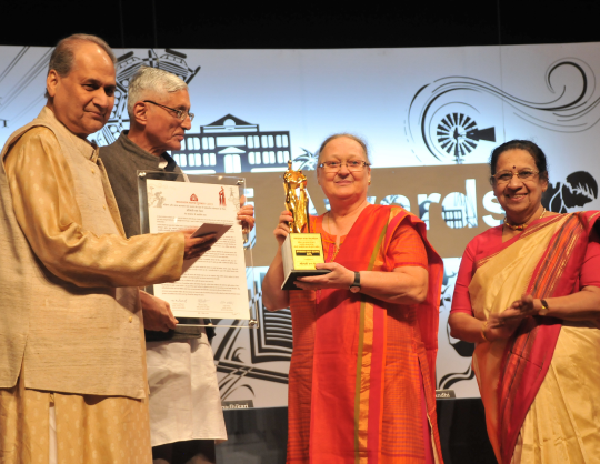 Anne Ferrer receives the Jamnalal Bajaj Award for Development and Welfare of Women and Children (Mumbai, 2015)